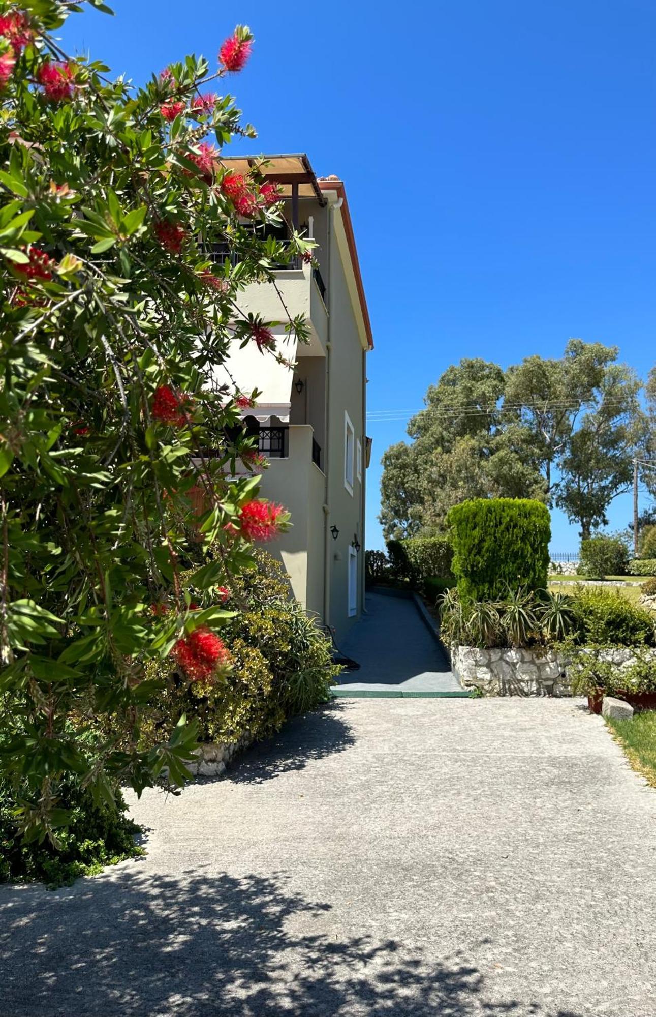 Pagonis Studios Lixouri Exterior photo