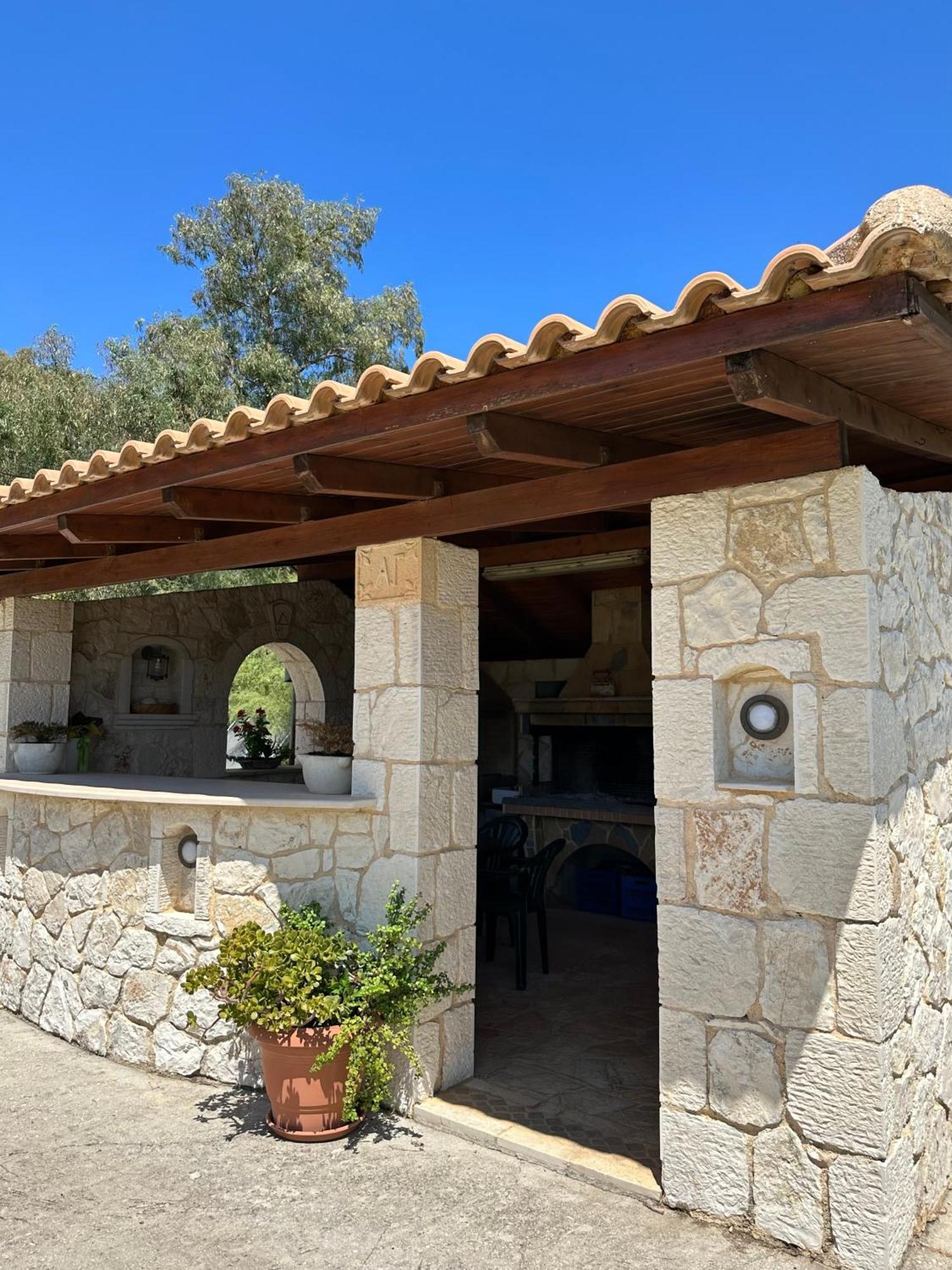 Pagonis Studios Lixouri Exterior photo
